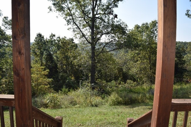 Building Photo - Gorgeous Home Located in Osage Hills Subdivision