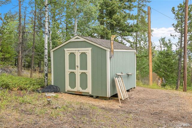 Building Photo - 190 Circle Dr