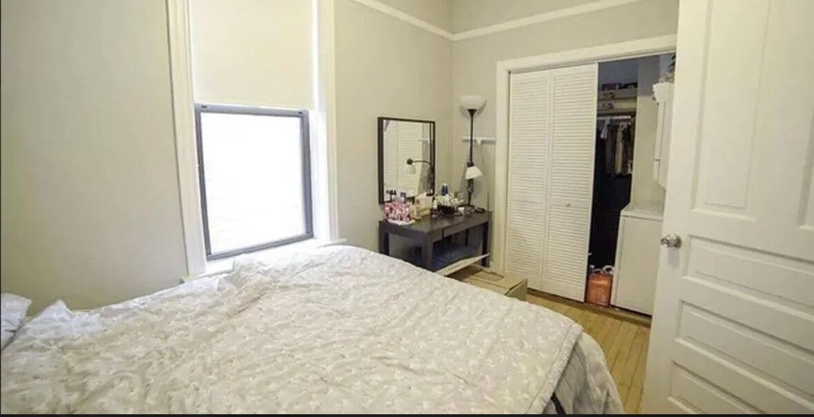 Building Photo - 2117 N Kedzie Blvd