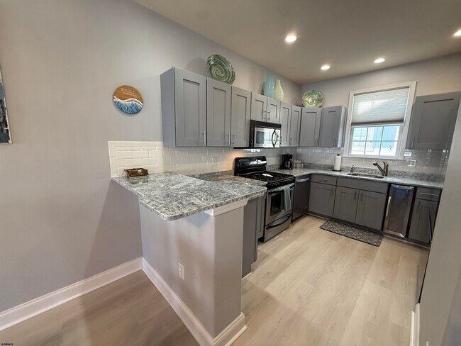 Building Photo - 32 S Coolidge Ave