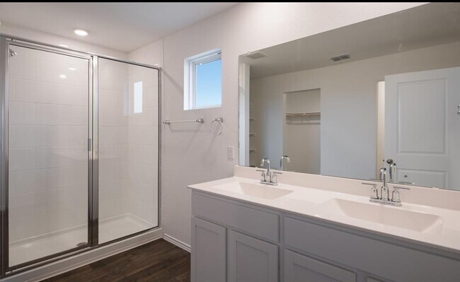 Building Photo - 18405 Cremello Dr