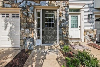 Building Photo - 115 Meadows Ln