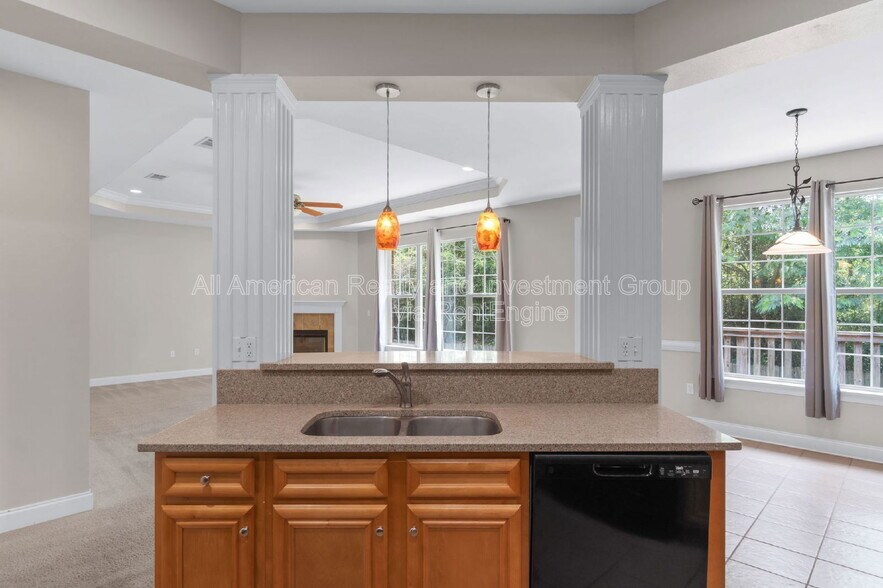 Building Photo - 130 Alicia Dr