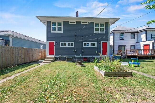 Building Photo - 2917-2919 Ruckle Street