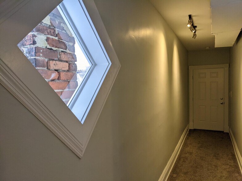 Building Photo - 3755 Eastern Ave