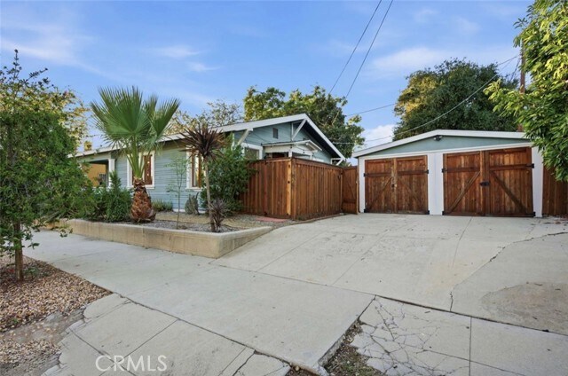 Building Photo - 505 N Ave 65