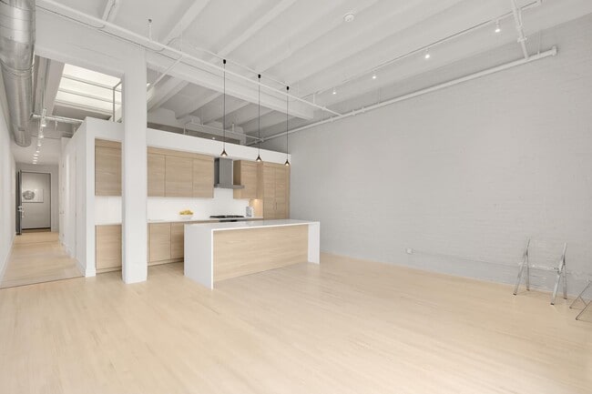 Building Photo - 1515 14th St NW