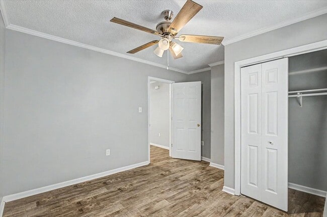 Building Photo - 212 W 58th St