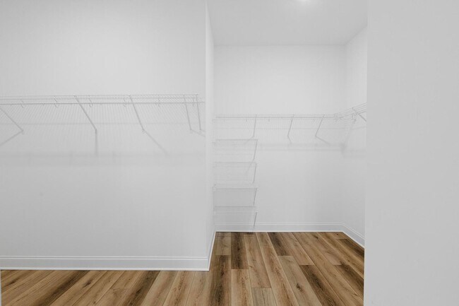Building Photo - Dream Home in Hampstead!