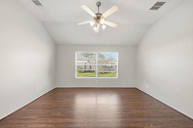 Building Photo - 11811 Misty Peak Ln