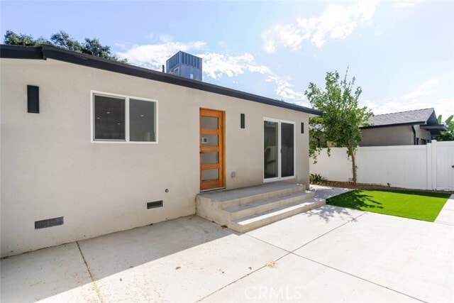 Building Photo - 6837 Yolanda Ave