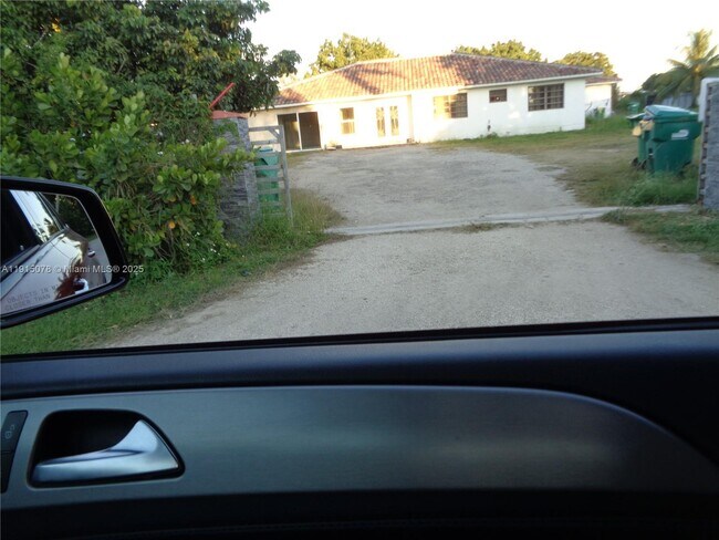 Building Photo - 32970 SW 210th Ave