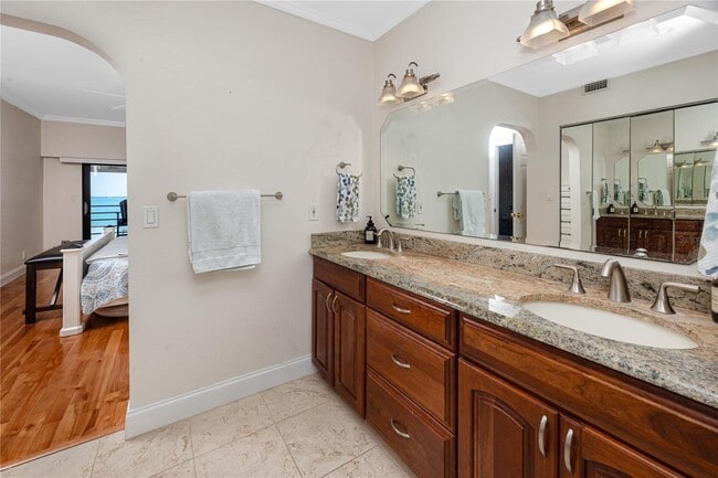 Building Photo - 363 Pinellas Bayway S