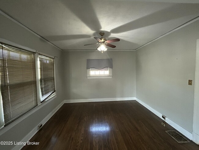 Building Photo - 645 Eastlawn Ave