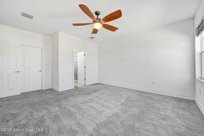 Building Photo - 1475 Isabella Dr