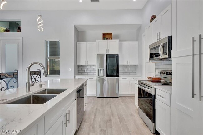 Building Photo - 302 SW 29th St