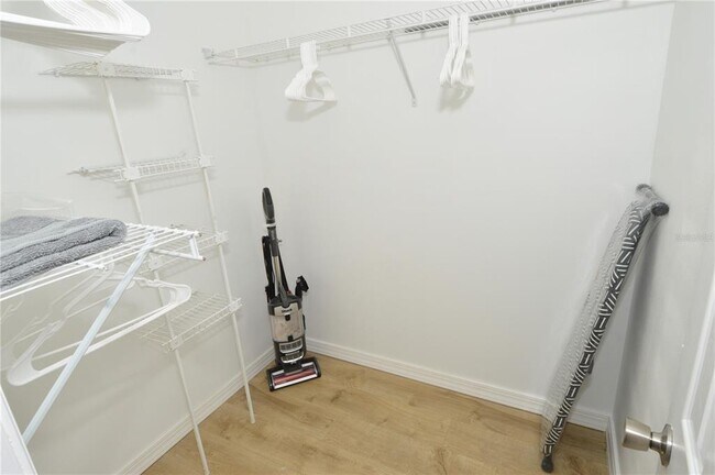 Building Photo - 8653 Fancy Finch Dr