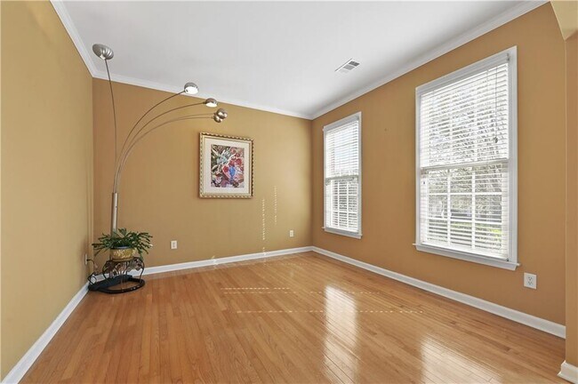 Building Photo - 3945 Summit Gate Dr