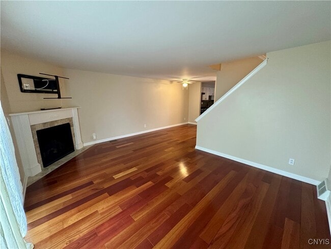 Building Photo - 8434 Bubbling Springs Dr