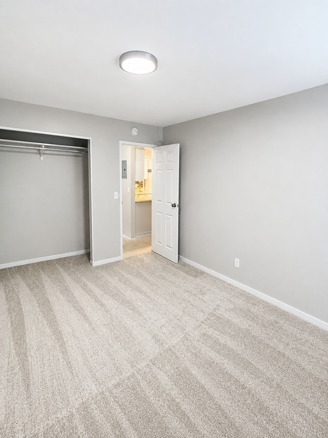 Building Photo - 5995 W Hampden Ave