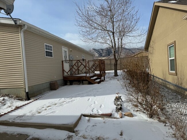 Building Photo - Bear Creek 3BD/2BA w/ 2 Car Detached Garage