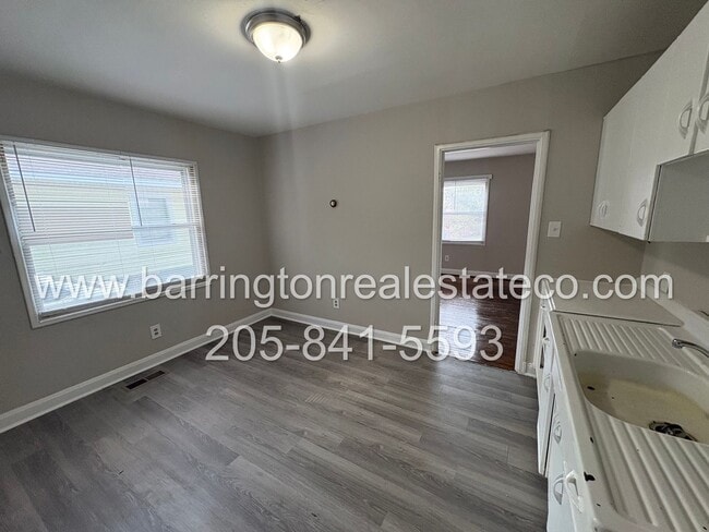 Building Photo - 1337 Prosch Ave