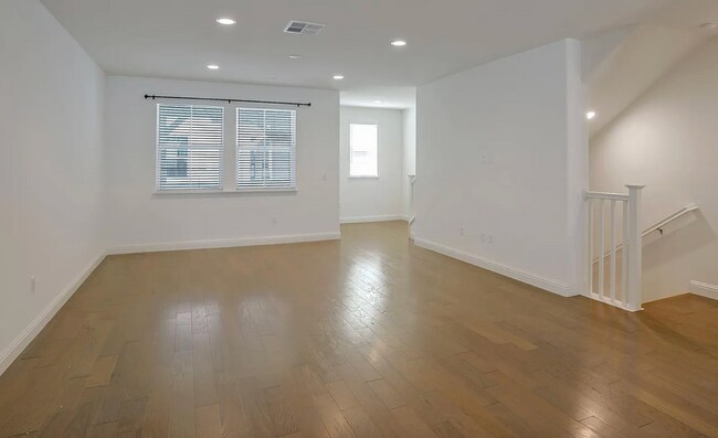 Building Photo - 341 Wild Rose Wy
