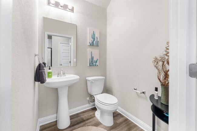 Building Photo - 8109 Mandela Bend