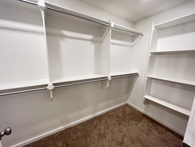 Building Photo - 2339 143rd St