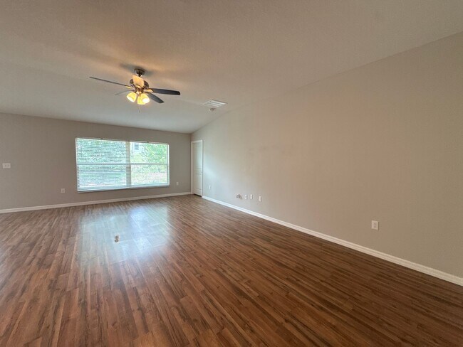 Building Photo - 13249 SW 77th Ave