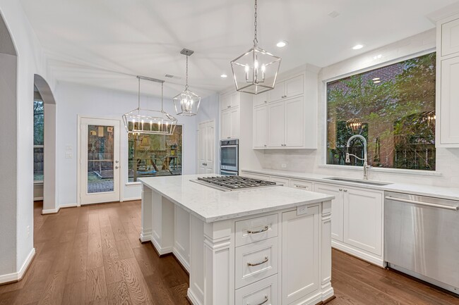 Building Photo - 199 Maple Path Pl