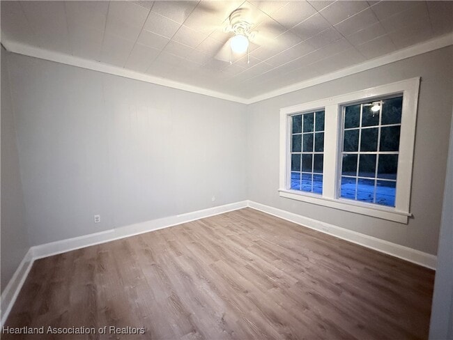 Building Photo - 320 Walnut St