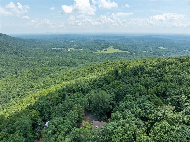Building Photo - 771 Little Hendricks Mountain Rd