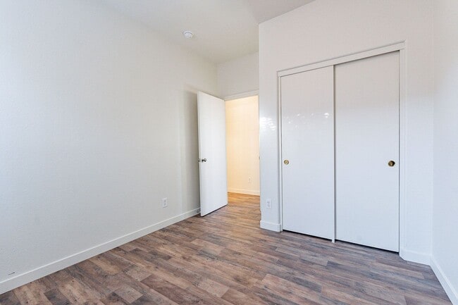 Building Photo - Move right in to your dream home!