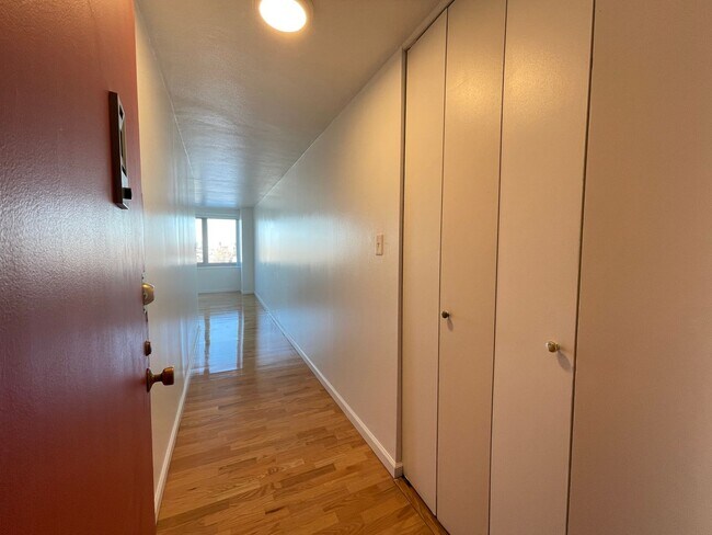 Building Photo - The Philadelphian – Fully Renovated Studio with All Utilities Included!