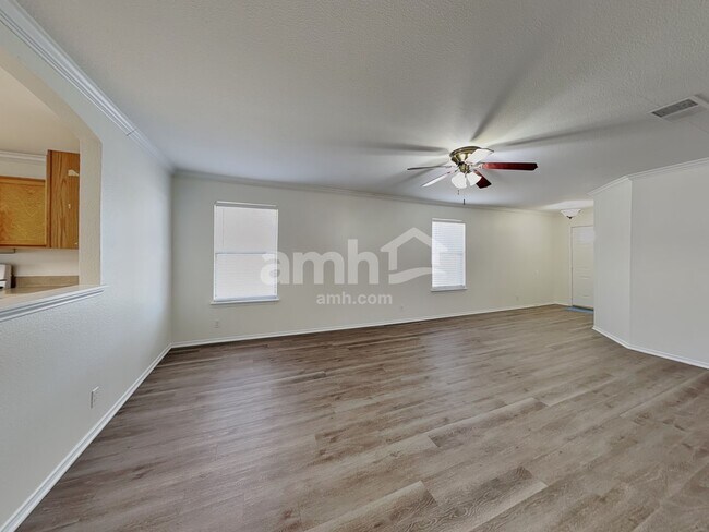 Building Photo - 602 Jessica Pl