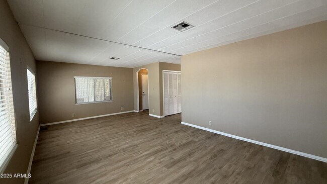 Building Photo - 9342 E Citrus Ln S