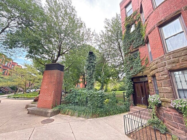 Building Photo - 25 Follen St