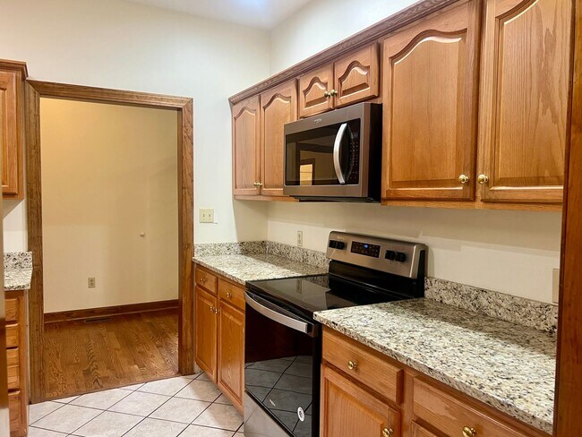 Building Photo - 1212 Ridgewood Ct
