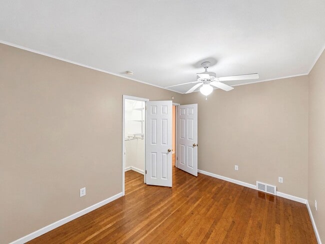 Building Photo - Brookhaven 4 Bedroom House with Deck
