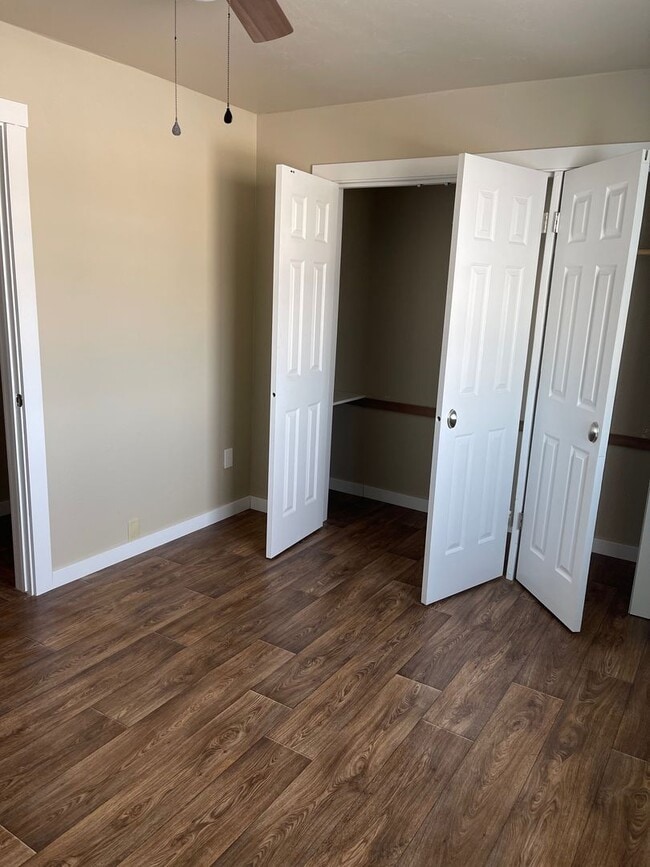 Building Photo - 1 Bedroom 1 Bath in 4 Corners