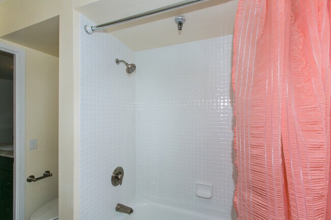 Building Photo - 98-351-351 Koauka Loop