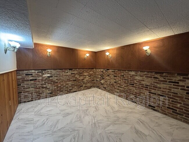 Building Photo - 10302 Duvawn Pl