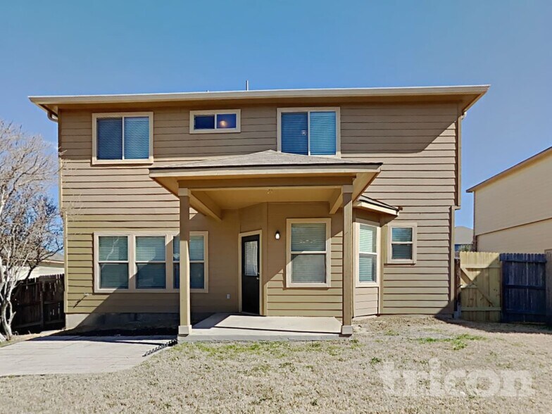 Building Photo - 1819 Mobeetie Tr
