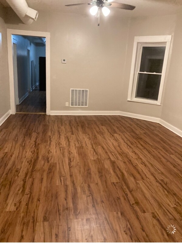 Building Photo - 3336 W Chicago Ave