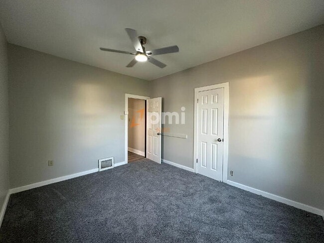 Building Photo - 1132 Drackert St