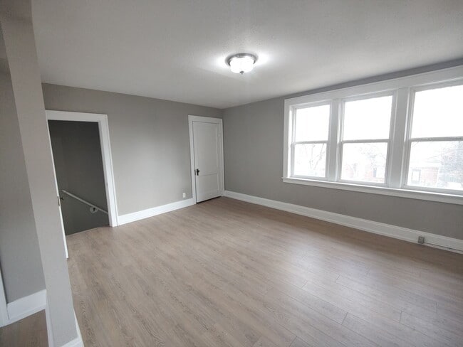 Building Photo - 1173 Moorlands Dr