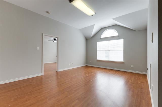 Building Photo - 3008 Chippenham Dr