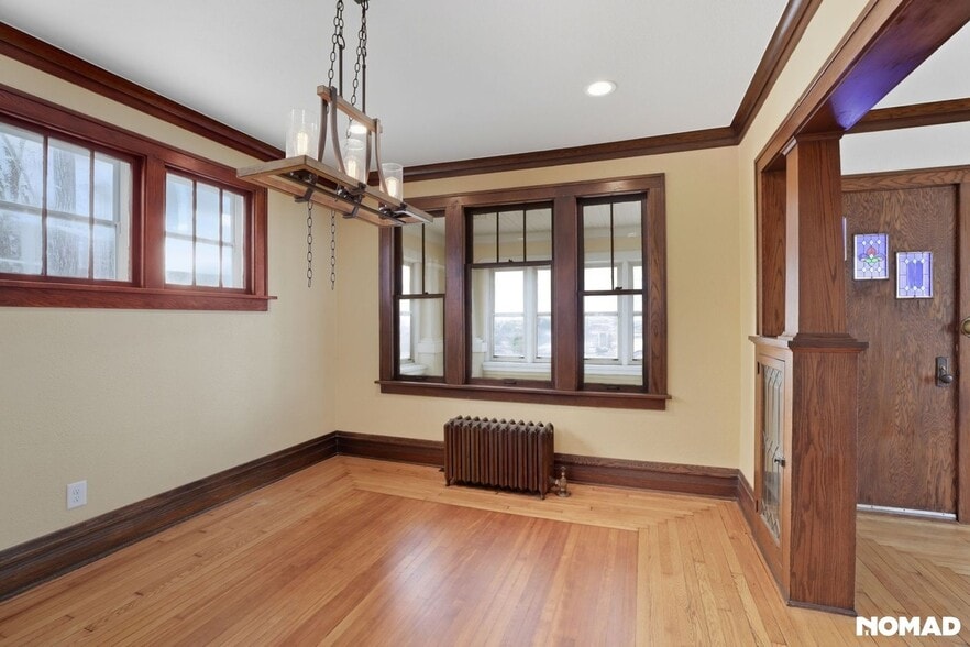 Building Photo - 40 W Lewis St