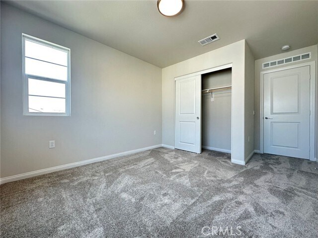 Building Photo - 401 Verna St